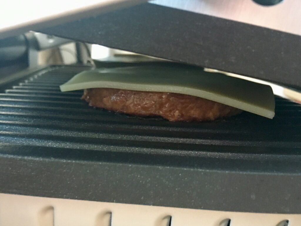 Vegetarischer Cheeseburger So einfacht geht's! OptiWelt