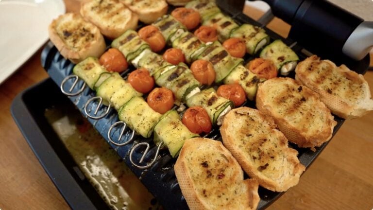 Gegrillte Zucchini-Feta-Spiesse im OptiGrill