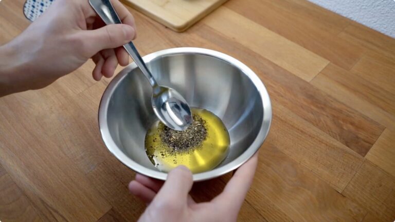 Marinade für Zucchini zubereiten